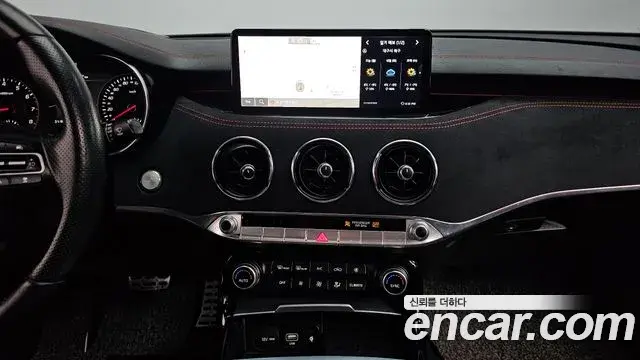 Kia Stinger Meister 2022 — Şəkil 8/20