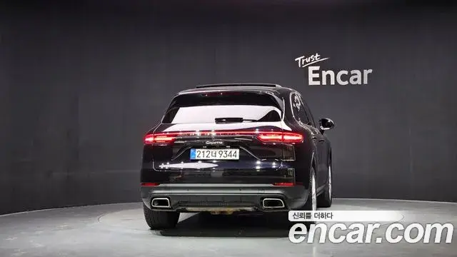 Porsche Cayenne 2019 — Photo 4/20