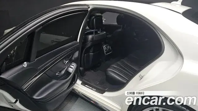 Mercedes-Benz S-Class 2018 — ფოტო 17/20
