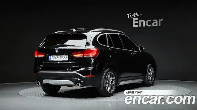 BMW X1 2022 — Photo 14/20
