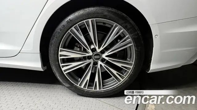 Audi A6 2023 — ფოტო 19/20