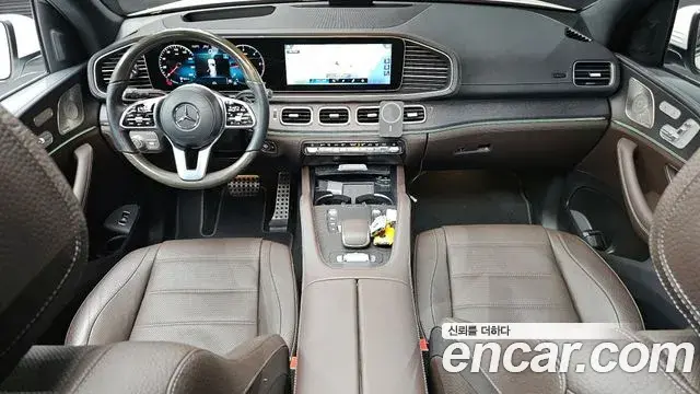 Mercedes-Benz GLS-Class 2022 — Фото 10/20
