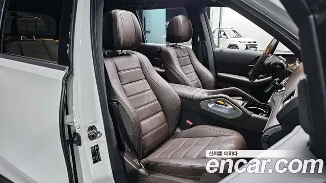 Mercedes-Benz GLS-Class 2022 — Фото 9/20