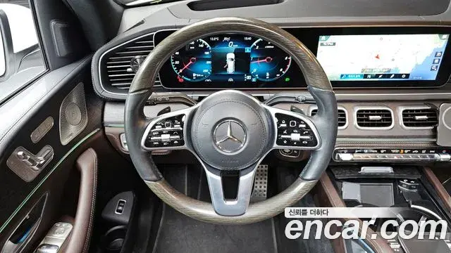 Mercedes-Benz GLS-Class 2022 — Фото 13/20