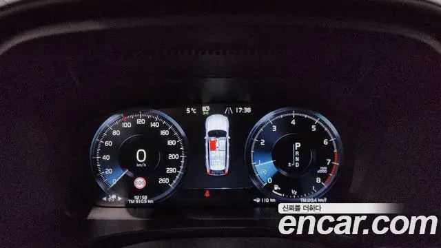 Volvo V90 Cross Country 2018 — ფოტო 10/20