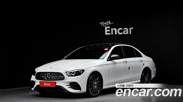 Mercedes-Benz E-Class 2023 — ფოტო 5/20