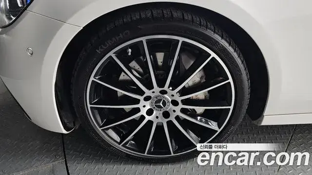 Mercedes-Benz E-Class 2023 — ფოტო 4/20