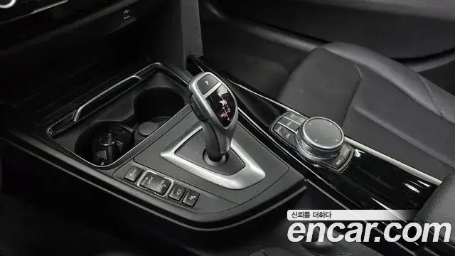 BMW 4 Series 2019 — Фото 8/20