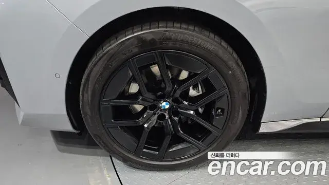 BMW 7 Series 2025 — ფოტო 10/20