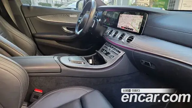 Mercedes-Benz E-Class 2021 — Şəkil 13/17