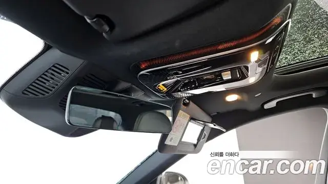 Mercedes-Benz C-Class 2022 — ფოტო 18/20