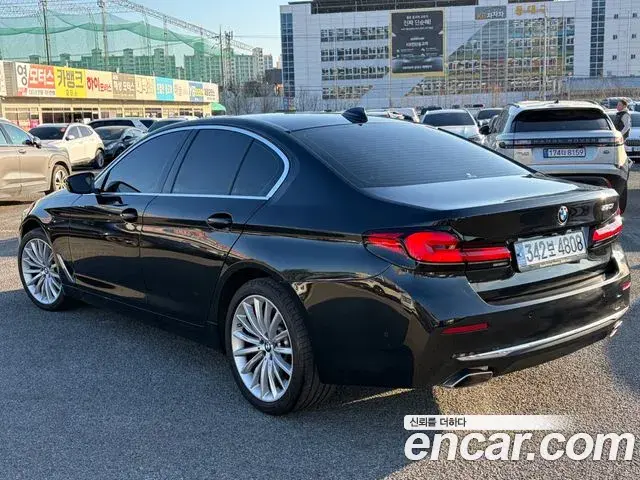 BMW 5 Series 2023 — Şəkil 7/20