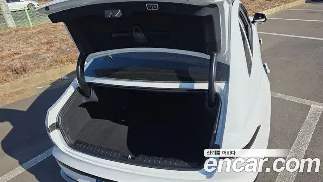 Hyundai Grandeur Hybrid 2023 — Şəkil 10/20