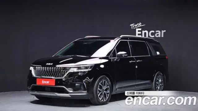Kia Carnival 2021 — Фото 1/20
