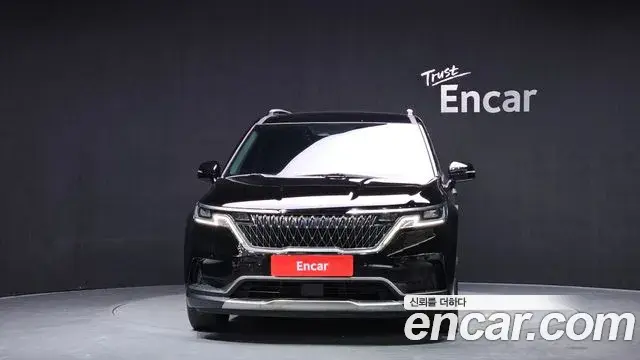 Kia Carnival 2021 — Фото 3/20
