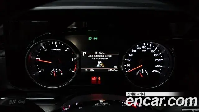 Kia Carnival 2021 — Фото 8/20