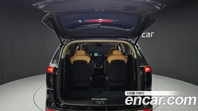 Kia Carnival 2021 — Фото 20/20