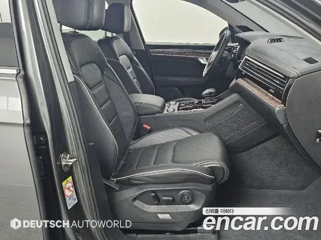 Volkswagen Touareg 2024 — Şəkil 19/20