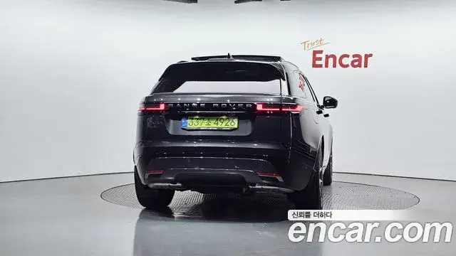 Land Rover Range Rover Velar 2025 — ფოტო 11/20