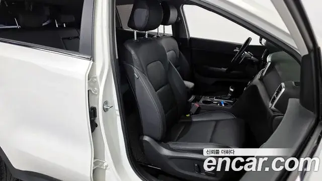 Kia Sportage The Bold 2021 — ფოტო 12/20