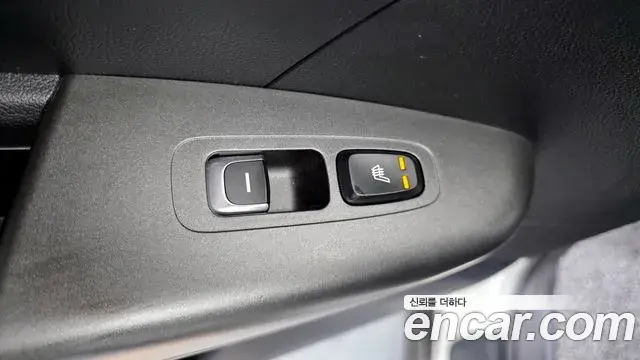 Kia Sportage The Bold 2021 — ფოტო 18/20