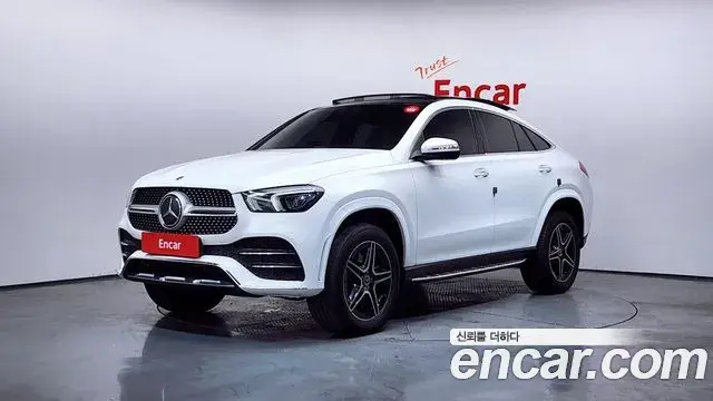 Mercedes-Benz GLE-Class 2021 — Photo 11/20