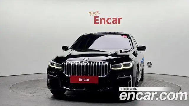 BMW 7 Series 2020 — ფოტო 16/20