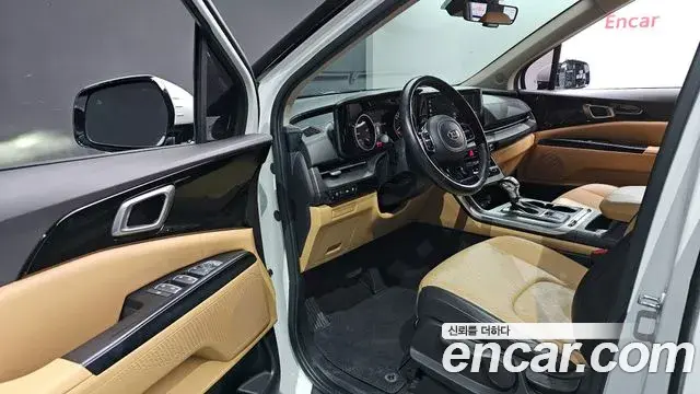 Kia Carnival 2020 — Фото 11/20