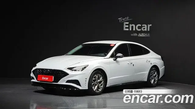 Hyundai Sonata 2022 — Фото 1/20