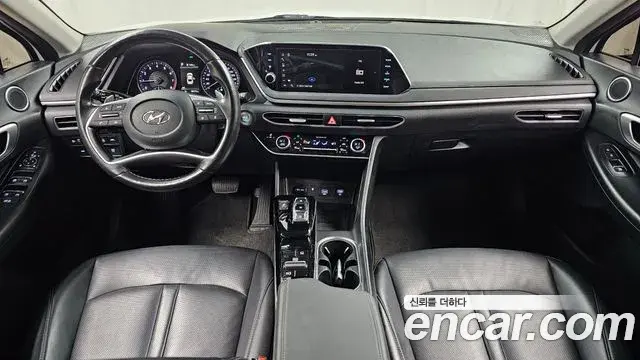 Hyundai Sonata 2022 — Фото 7/20