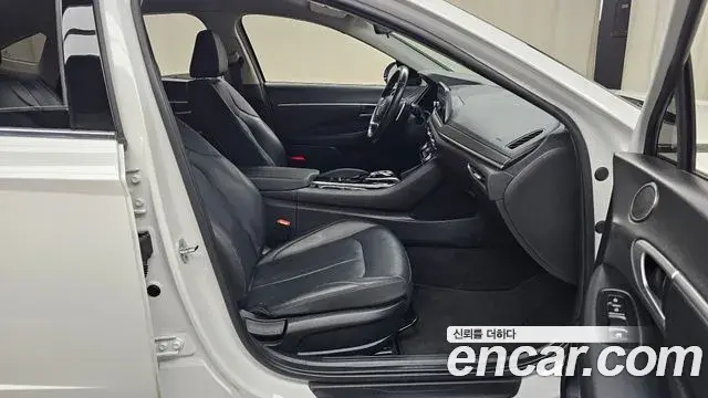 Hyundai Sonata 2022 — Фото 11/20