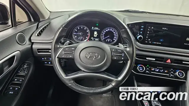 Hyundai Sonata 2022 — Фото 13/20