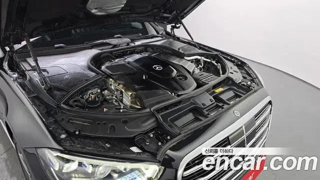 Mercedes-Benz S-Class 2022 — ფოტო 15/20