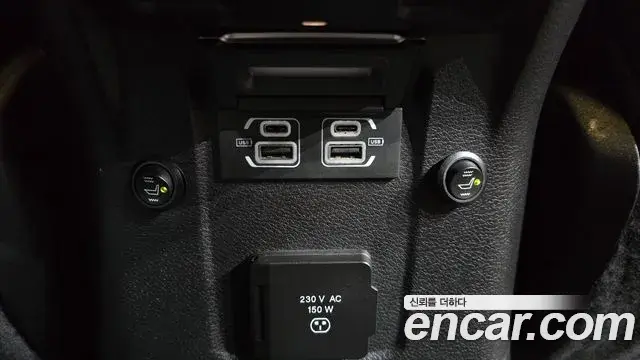 Jeep Wrangler 2021 — Фото 19/20