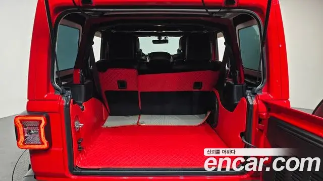 Jeep Wrangler 2021 — Фото 20/20