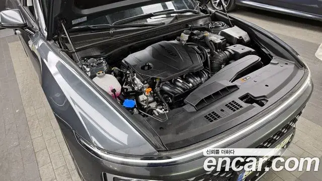 Hyundai Grandeur Hybrid 2024 — Photo 12/20