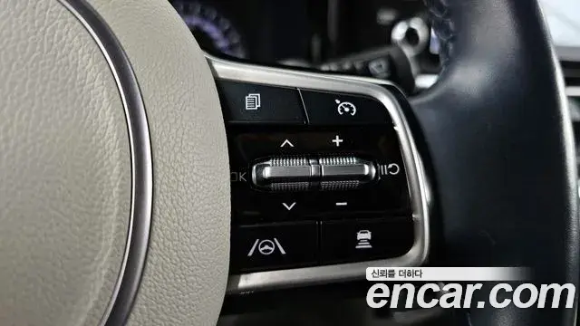 Kia Sorento 2022 — Фото 18/20