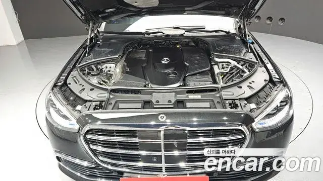 Mercedes-Benz S-Class 2021 — ფოტო 1/20