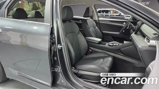Kia K5 2020 — Photo 7/20