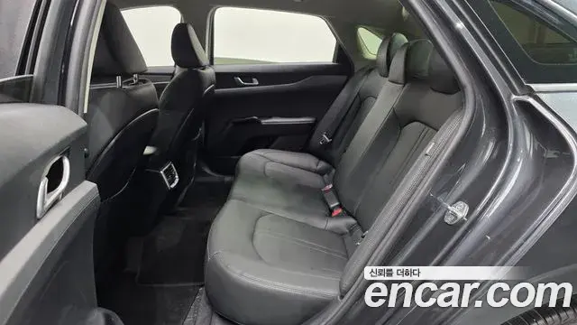 Kia K5 2020 — Photo 2/20