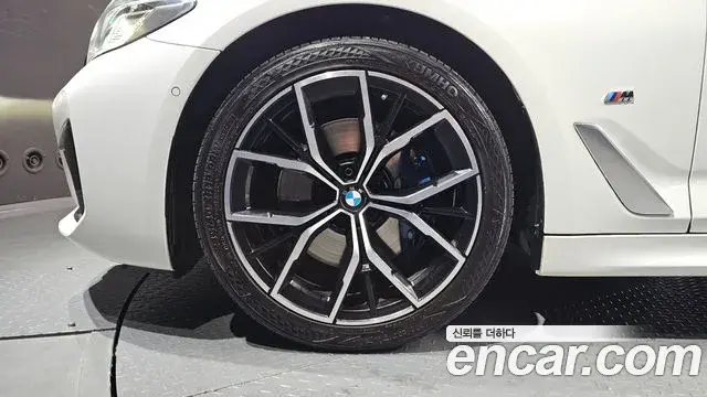 BMW 5 Series 2021 — ფოტო 1/20