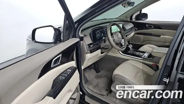 Kia Carnival 2022 — Фото 10/20