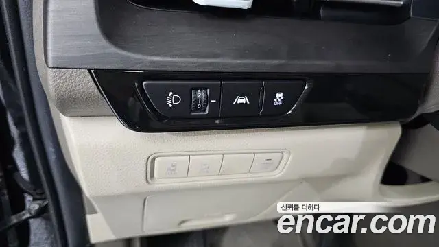Kia Carnival 2022 — Фото 13/20
