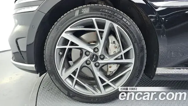 Genesis G90 2022 — ფოტო 11/20