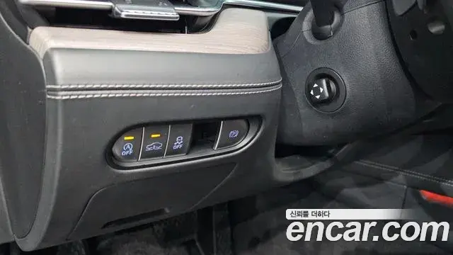 Genesis G90 2022 — ფოტო 10/20