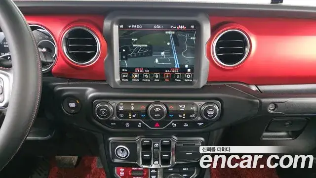 Jeep Gladiator 2021 — Photo 18/20