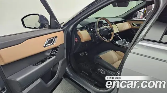 Land Rover Range Rover Velar 2024 — ფოტო 18/20