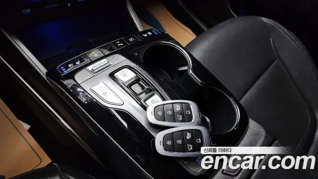 Hyundai Tucson Hybrid 2021 — ფოტო 15/20