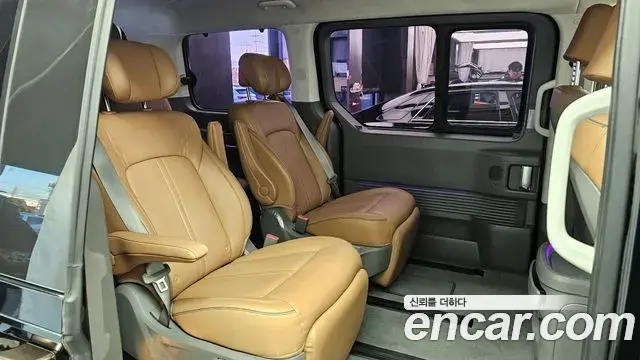 Hyundai Staria 2022 — Şəkil 15/20