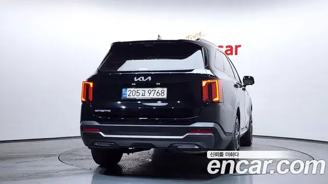 Kia Sorento 2024 — Photo 5/20